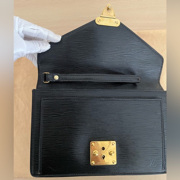 Louis Vuitton Black Epi Sellier Pouchette Clutch Wristlet with Key COA Circa1992 - Picture 12 of 17